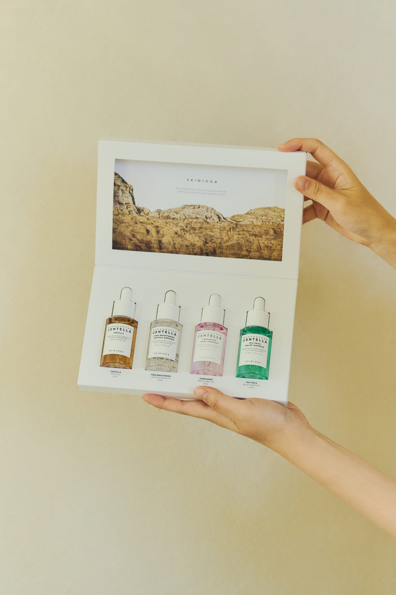 SKIN1004 Madagascar Centella Ampoule - Set de 4 Serum