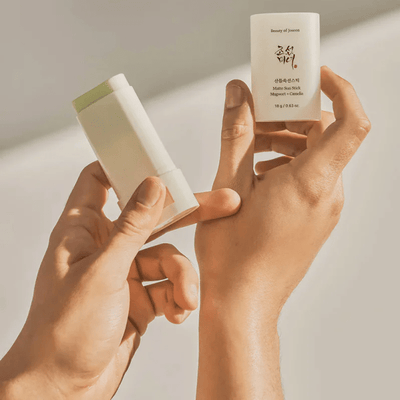 Beauty of Joseon - Matte Sun Stick : Mugwort + Camilia (SPF 50+ PA++++) 18gr